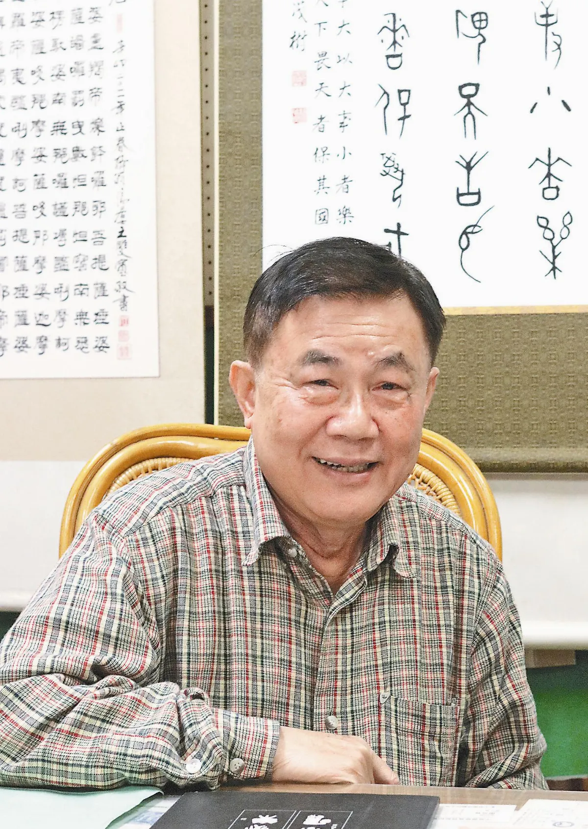 夜懸明鏡青天上 見樹又見林──裱褙工藝師林茂樹