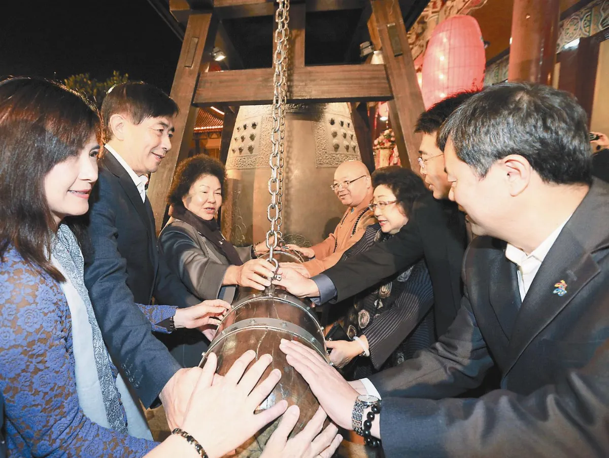 陳菊訪佛光山 祈台灣平安