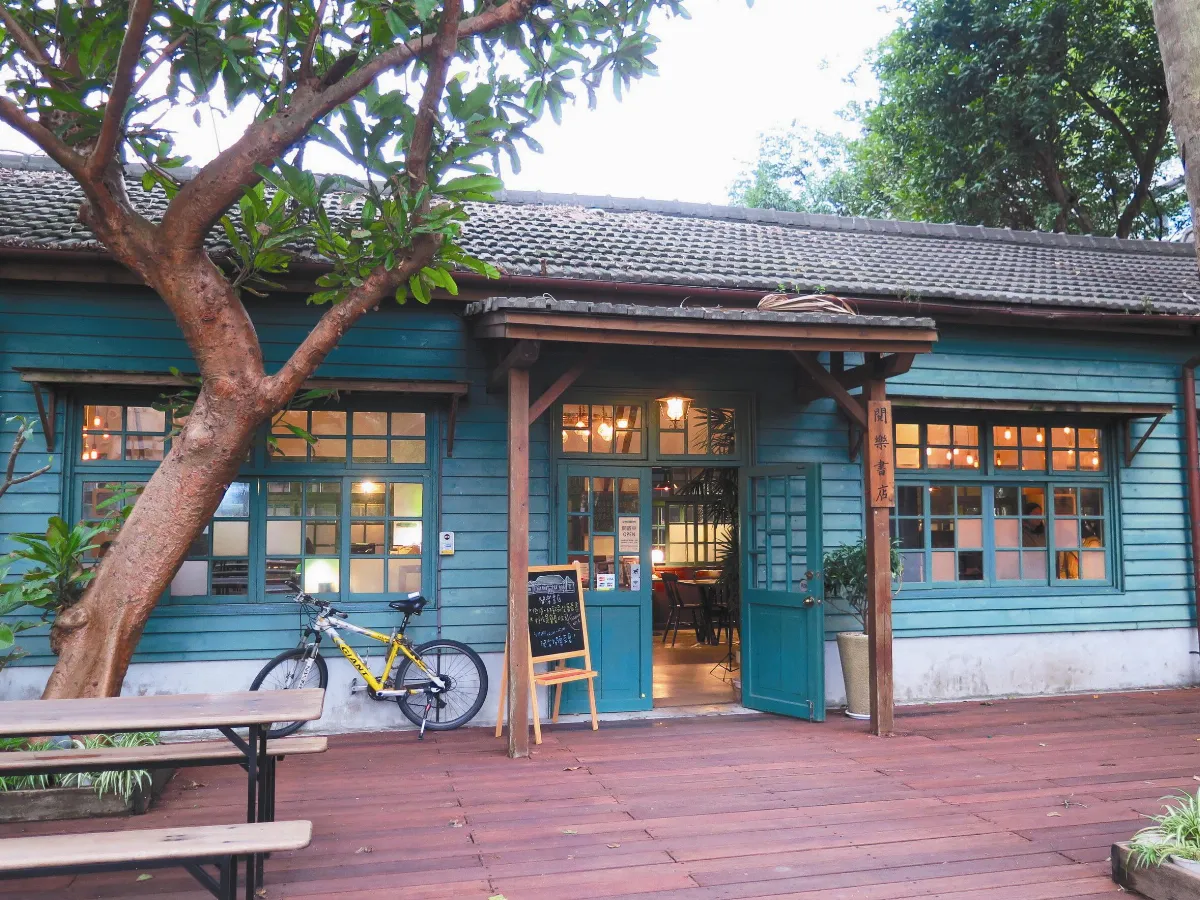全台唯一 獨立書店 營業到凌晨2時 來閱樂看書吧