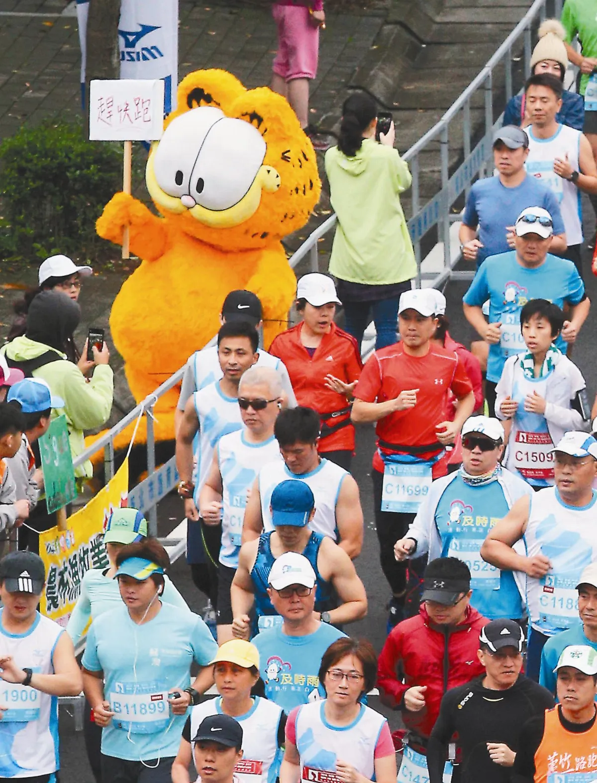 全國唯一國際銅標籤認證 萬金石馬拉松 600警守護