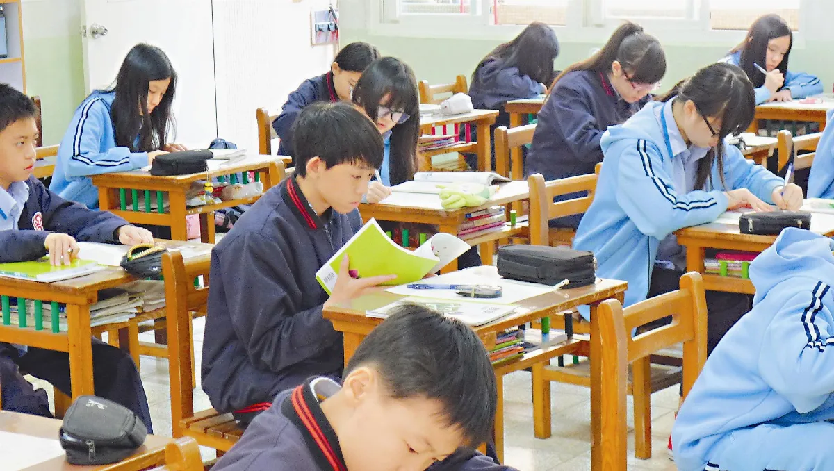 段考Open Book！學生嘗鮮找答案