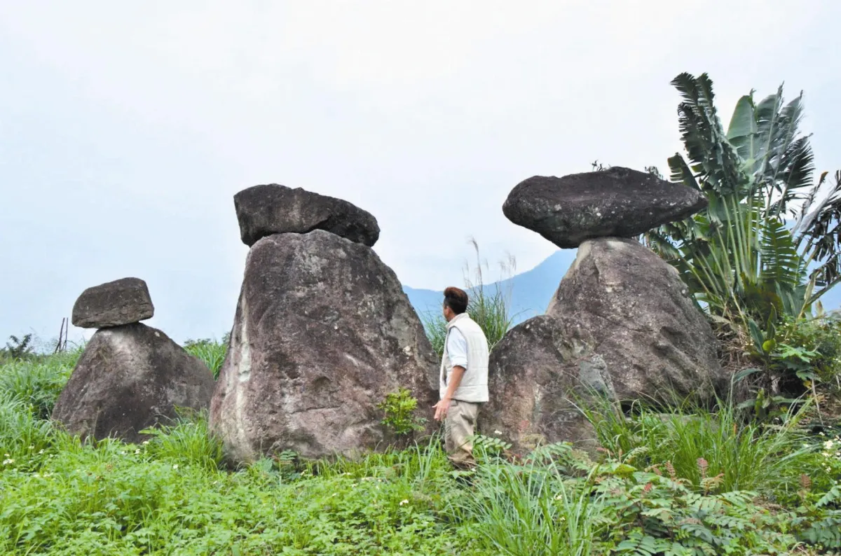 都蘭巨石是遺址？ 地主：怪手堆的