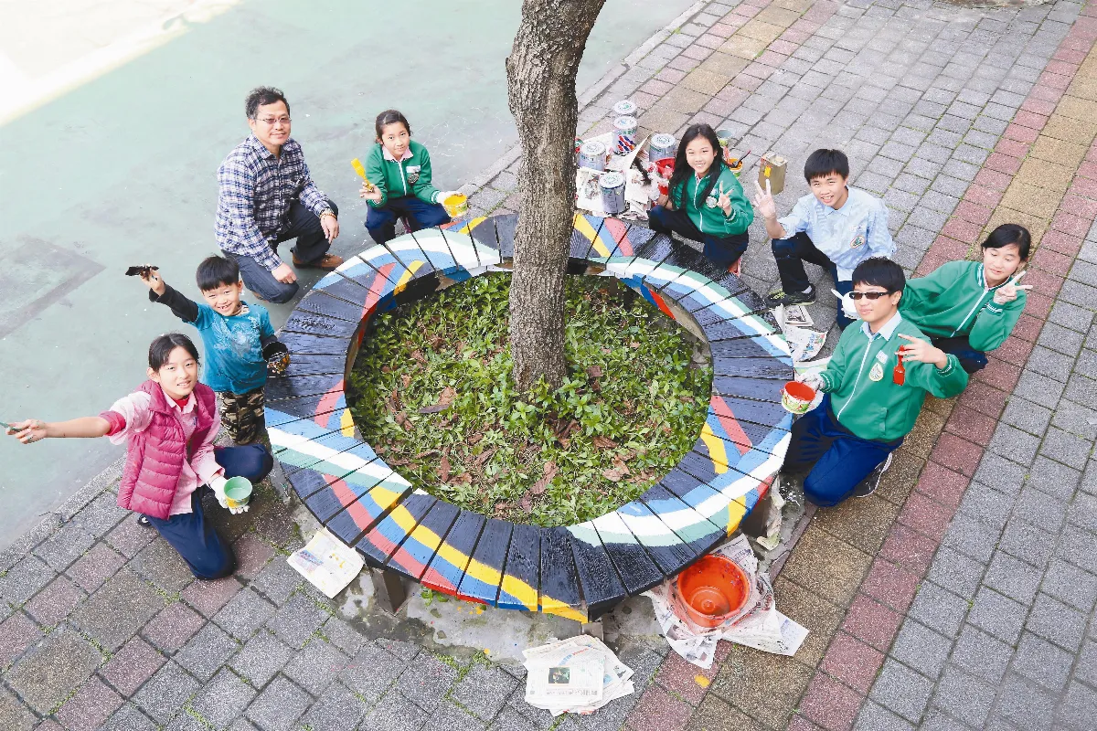 彩繪木椅 畢業生送學校禮物