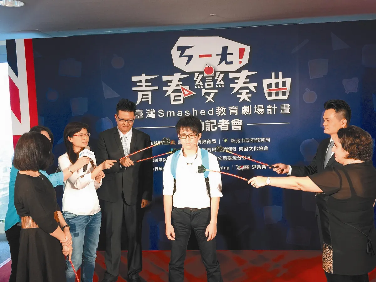 劇場進校園 帶領學生換位思考