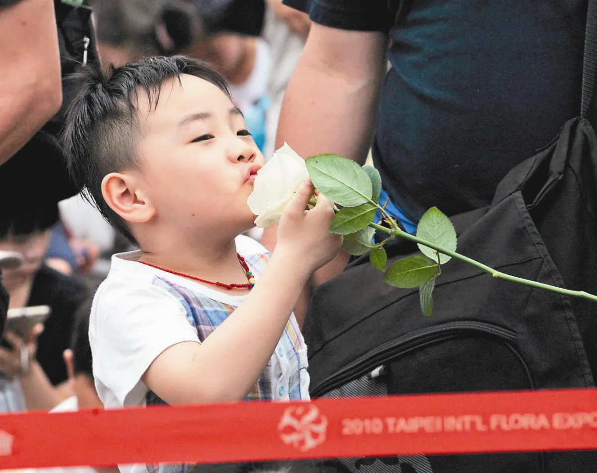 許孩子一個平安環境