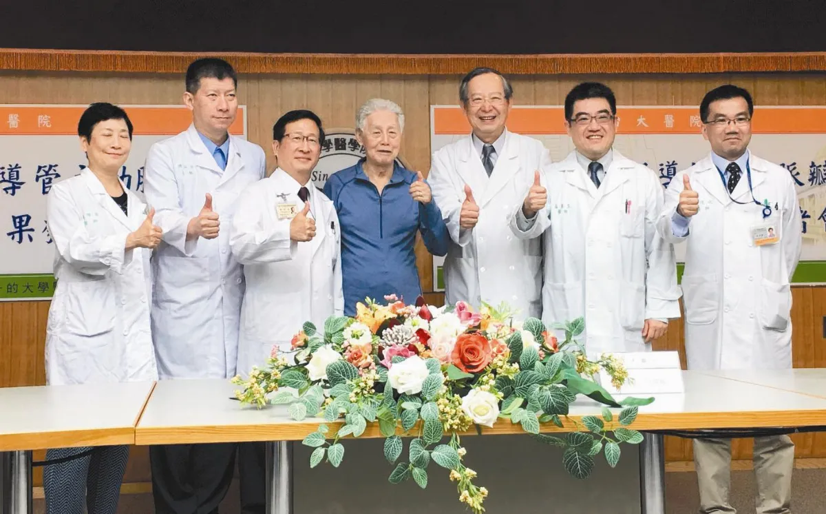 101歲人瑞 醒著裝主動脈瓣膜