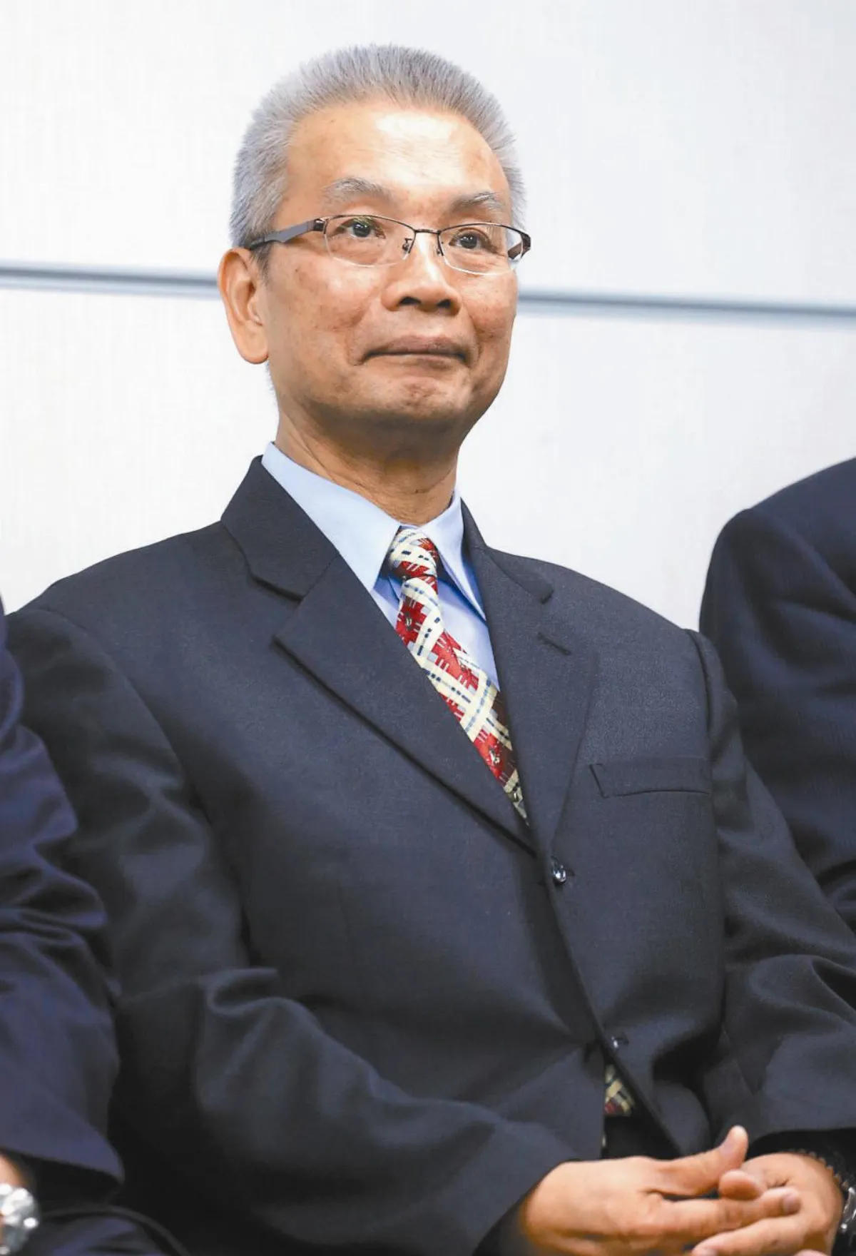 財政部 許虞哲 財稅專才資歷完整