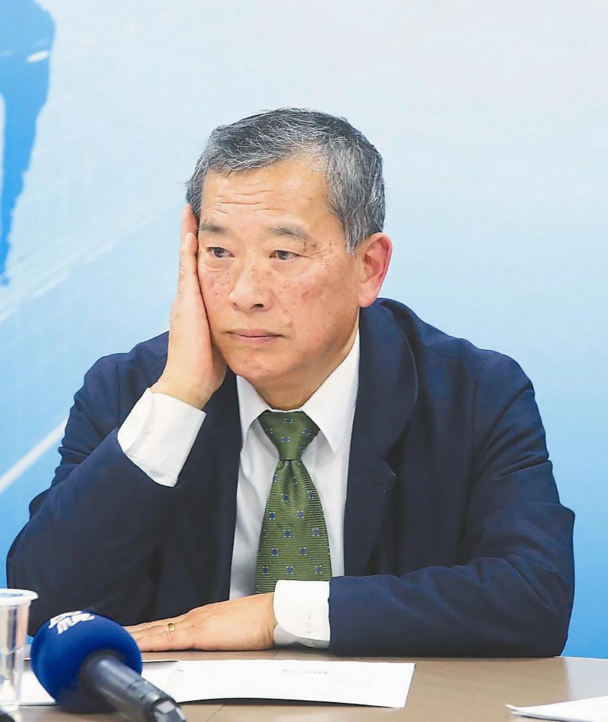 張念慈等5人曾賣股 列犯嫌