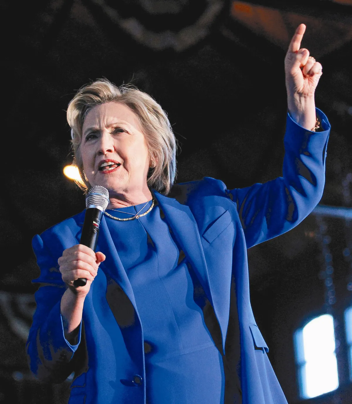 外星人拉票 希拉蕊奇招