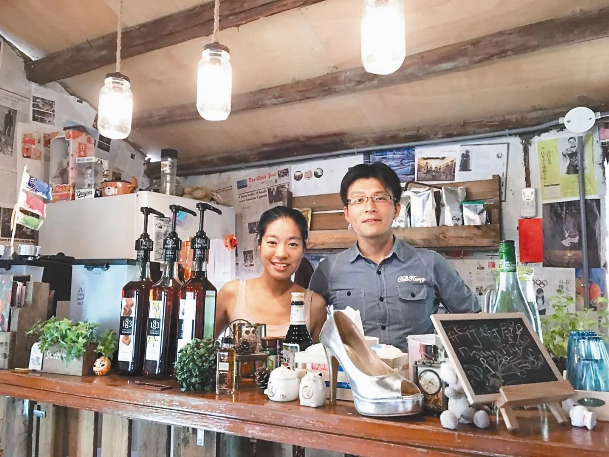 眷村荒宅 變身飛行樹屋CAFE