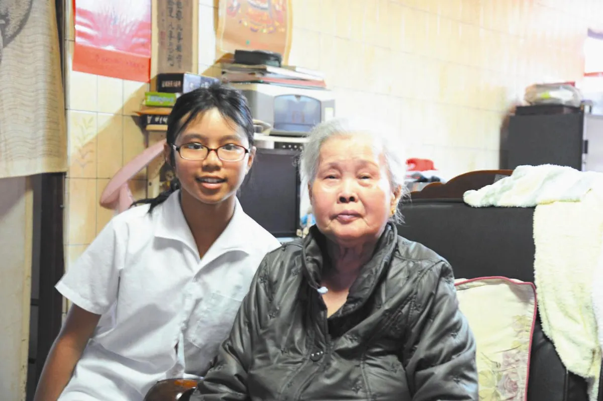 小六新二代 為9旬阿嬤洗腎