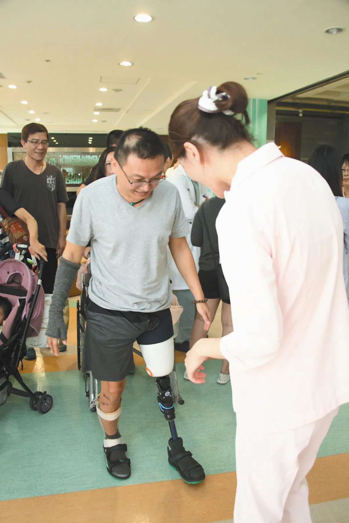 熬過截肢創痛 李宗典站起來