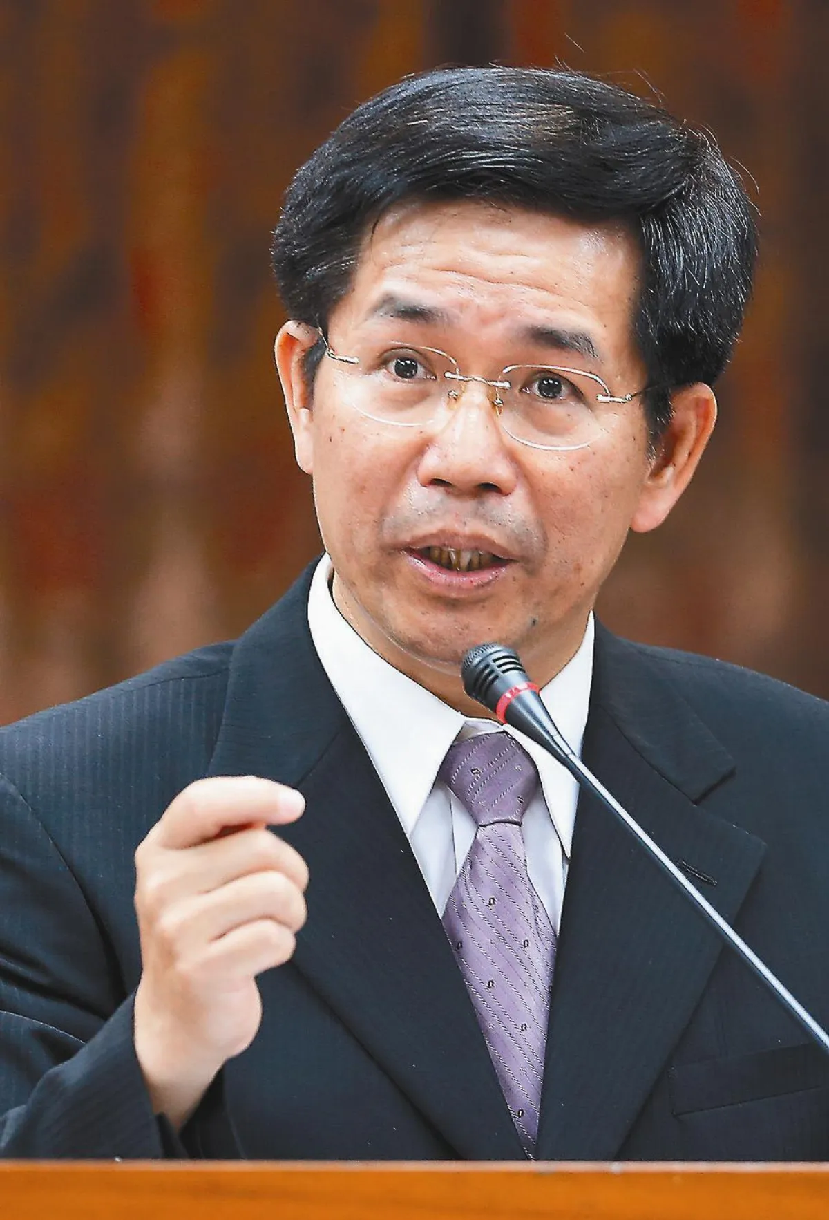 從數百元到近兩千元 14大學 申請漲學雜費