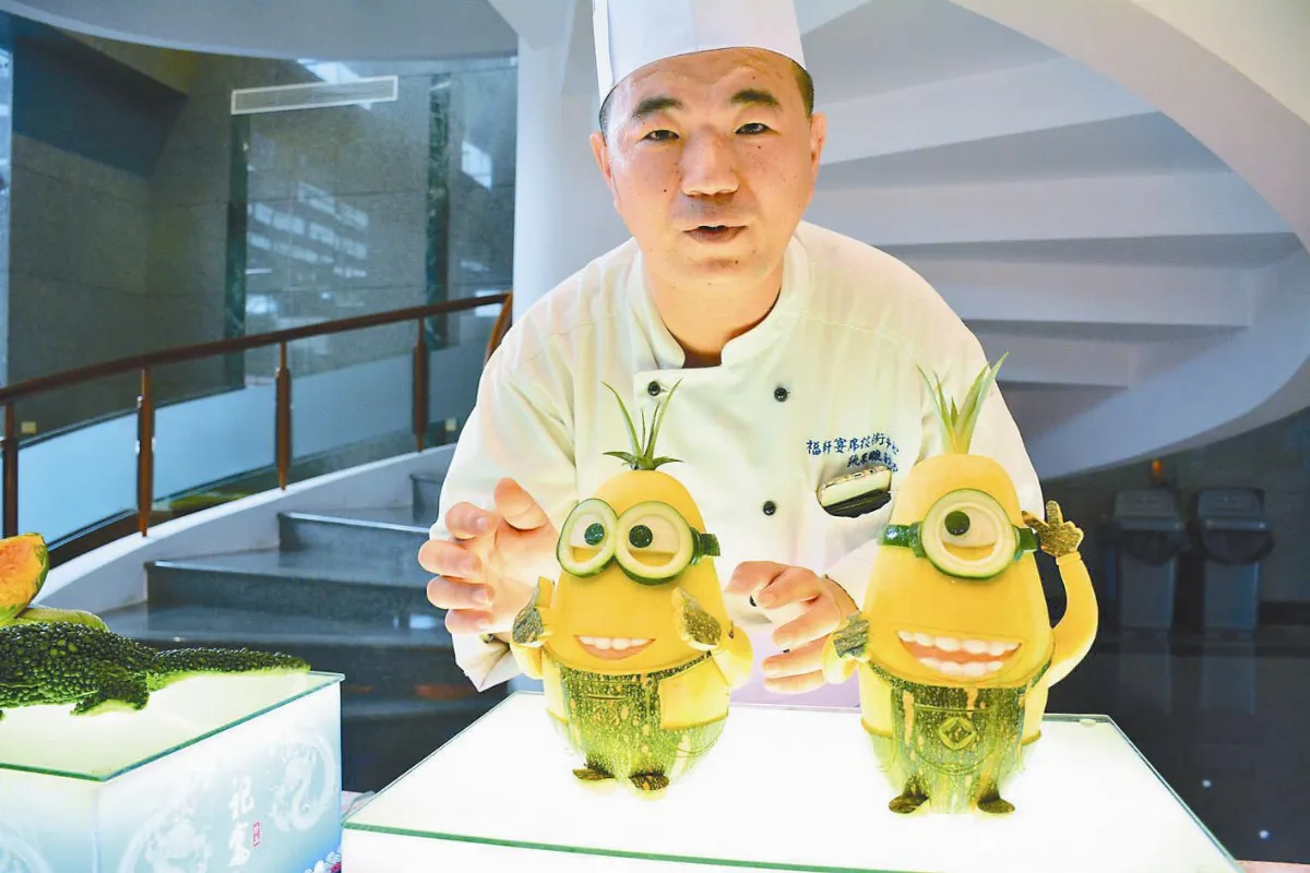 瓜果節登場 小小兵 鱷魚帶頭跑