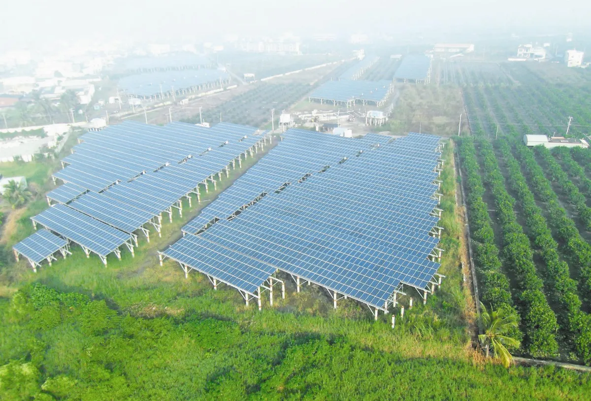 企業種電 基建不足、法規設限