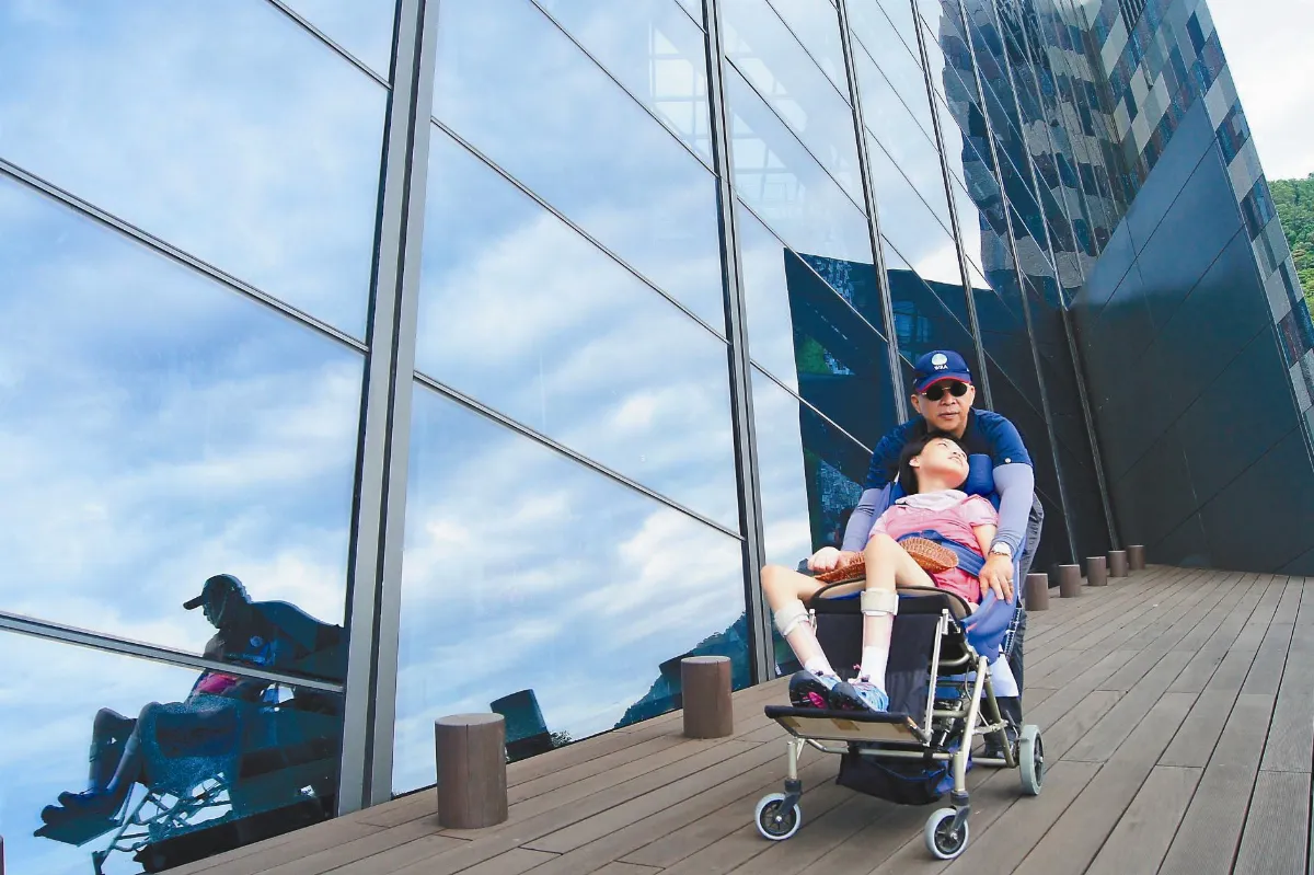 鏡頭下的愛奇兒 拍出喜與淚