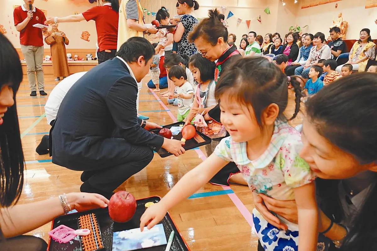 佛光寶寶 東京佛前祝福