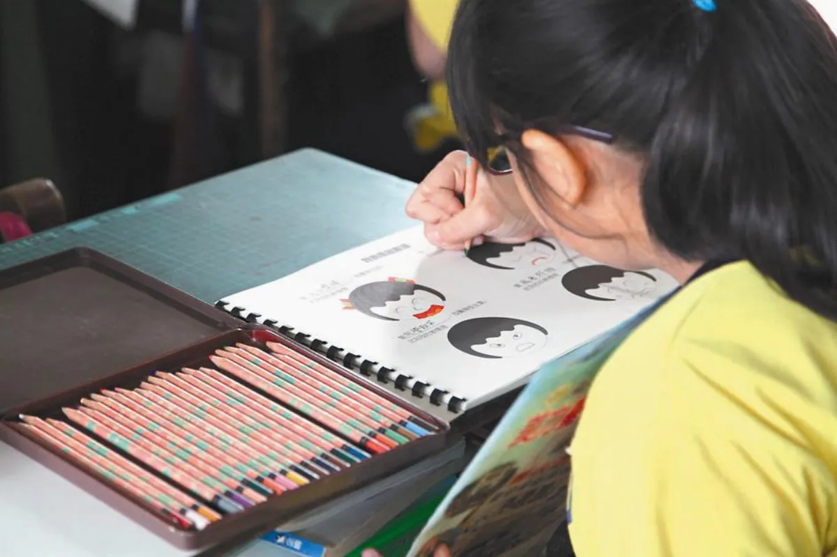 悲傷難過時 3成兒童不找人幫