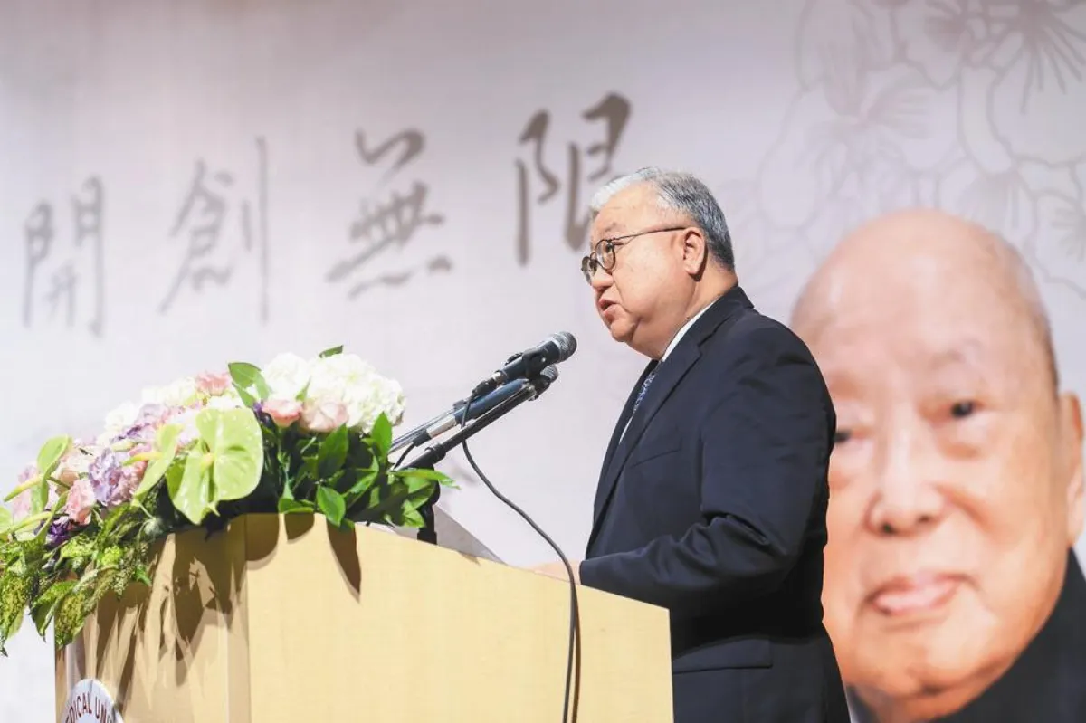 學好做人方做醫 緬懷胡水旺