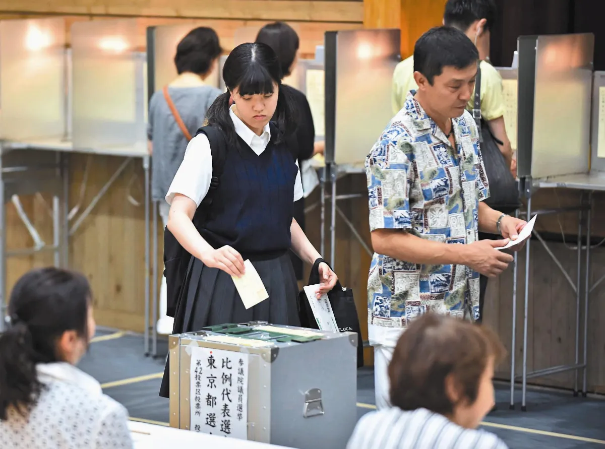 迎18歲首投族 動漫出馬拉票