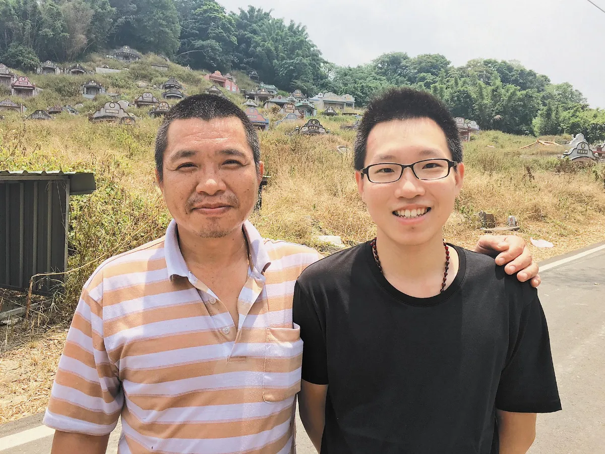 35年服務上萬往生者 第5代撿骨達人 交棒8年級生