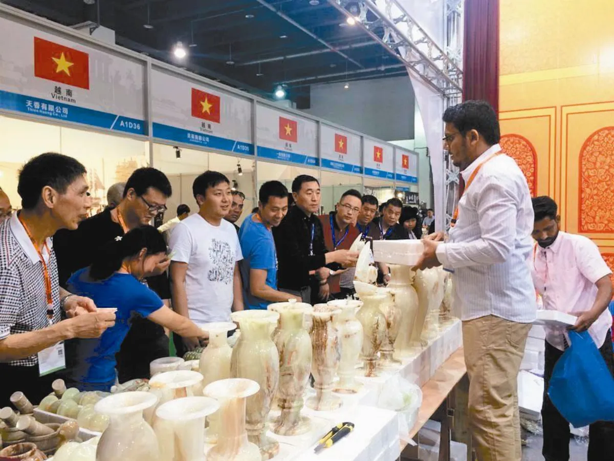 義烏商品熱銷中東  小商品換來大經濟