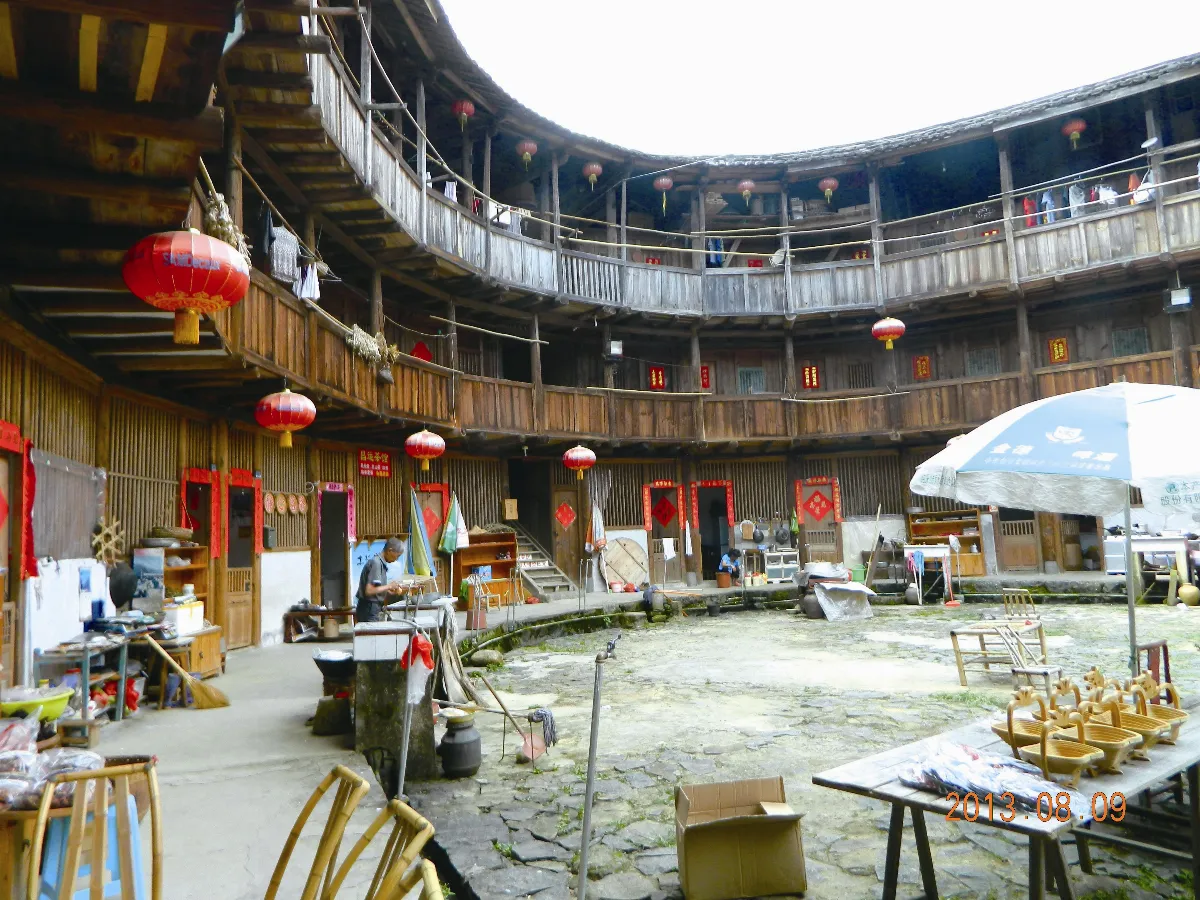 海闊天空  踏訪福建聚落建築