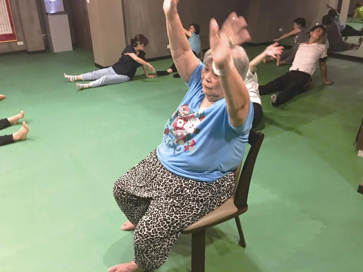 跟自己的 身體 結緣 八十歲仍不嫌晚
