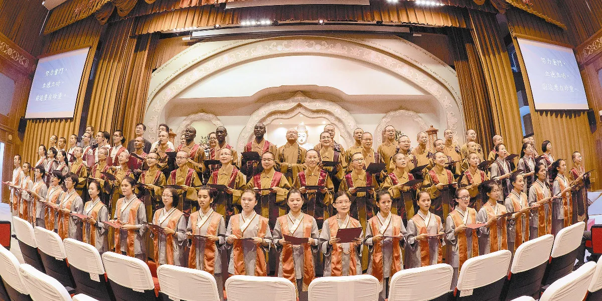 叢林生活 畢業暨開學典禮 青年邁向弘法大道