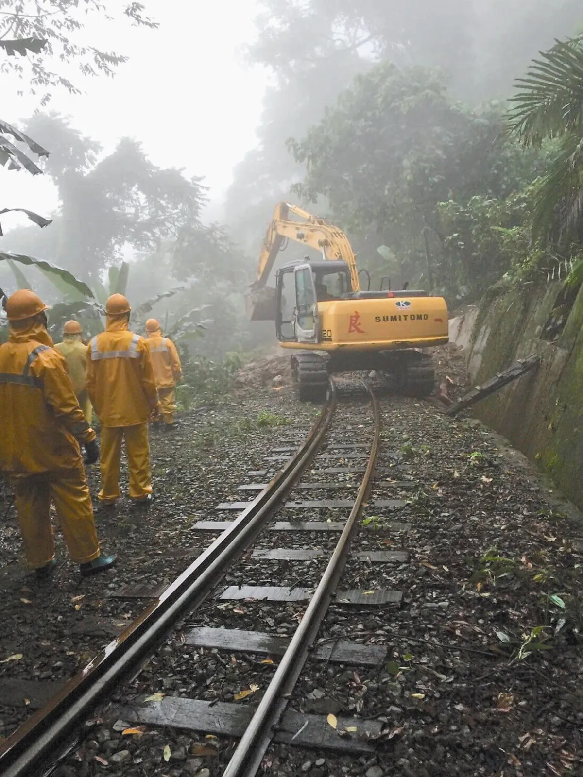 土石流排除 阿里山森林鐵路 搶修恢復通車