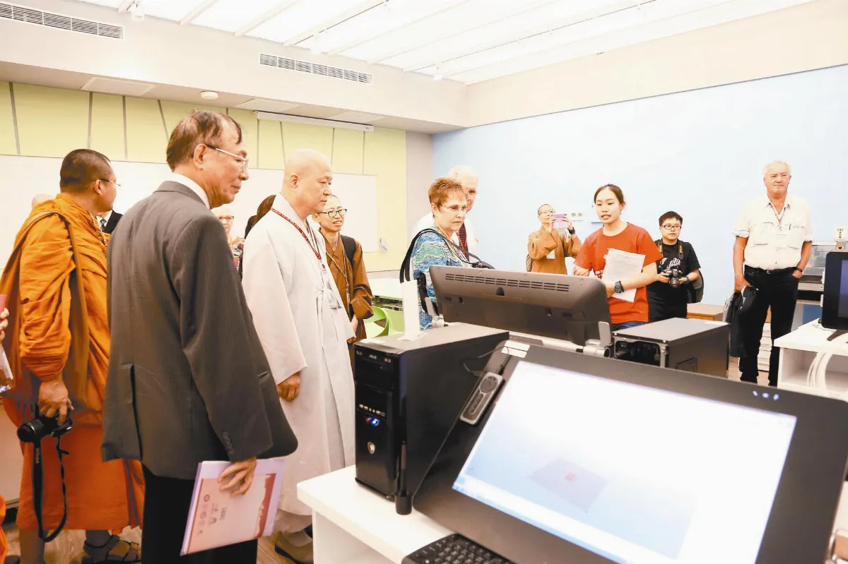 加強國際交流 教室在世界各地