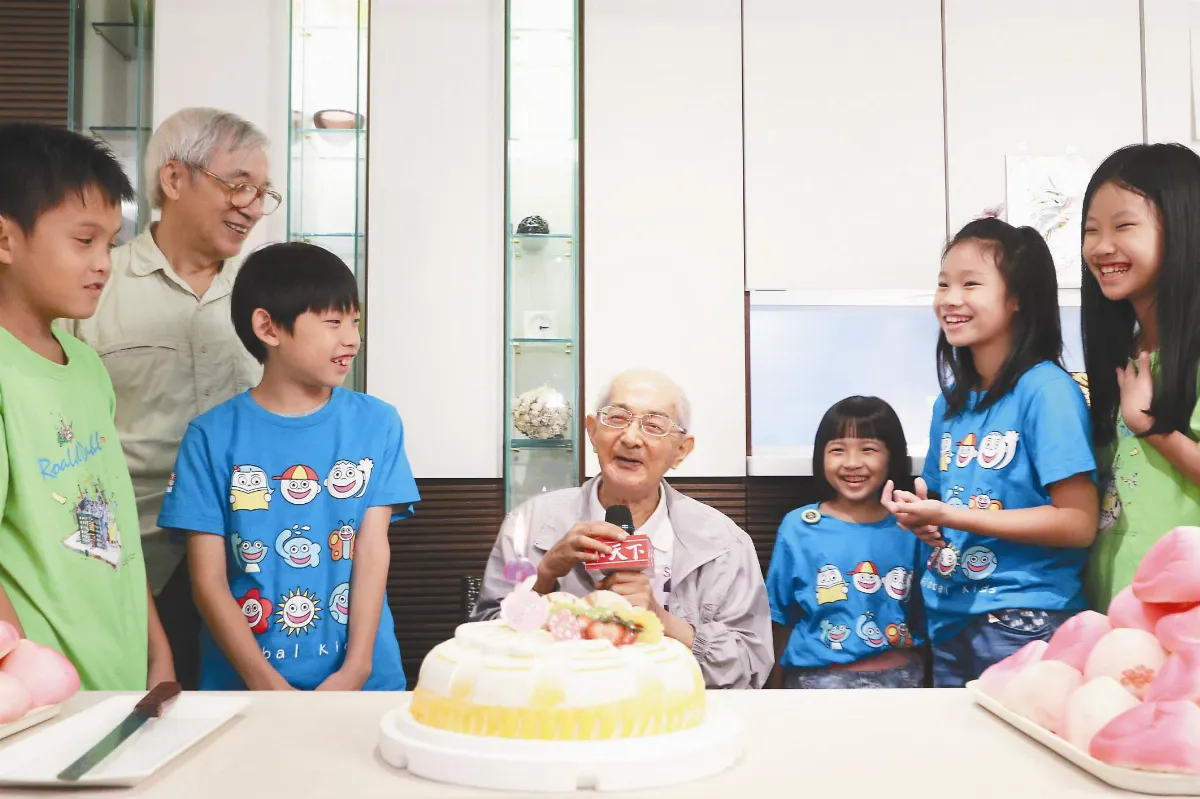 林良93歲生日 新書童心談動物