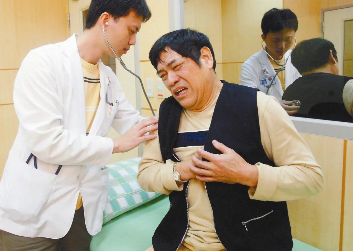 裝病達人 無差別演出讓醫生成材
