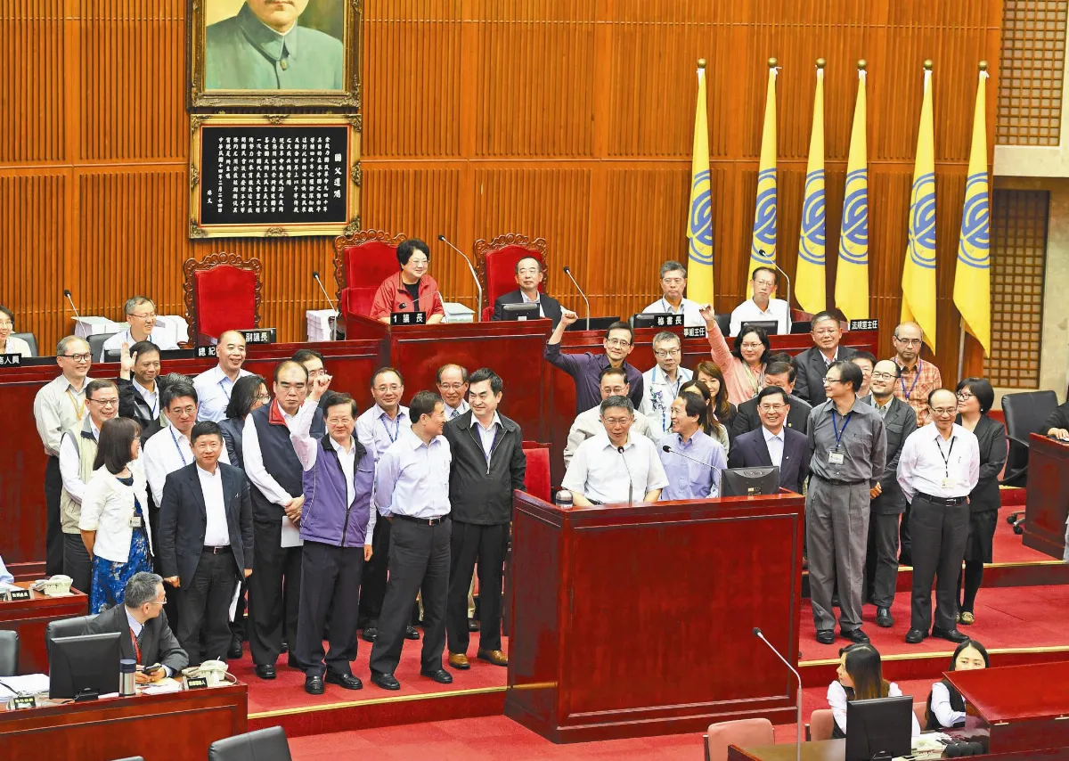 對柯P微不滿 4局長舉手
