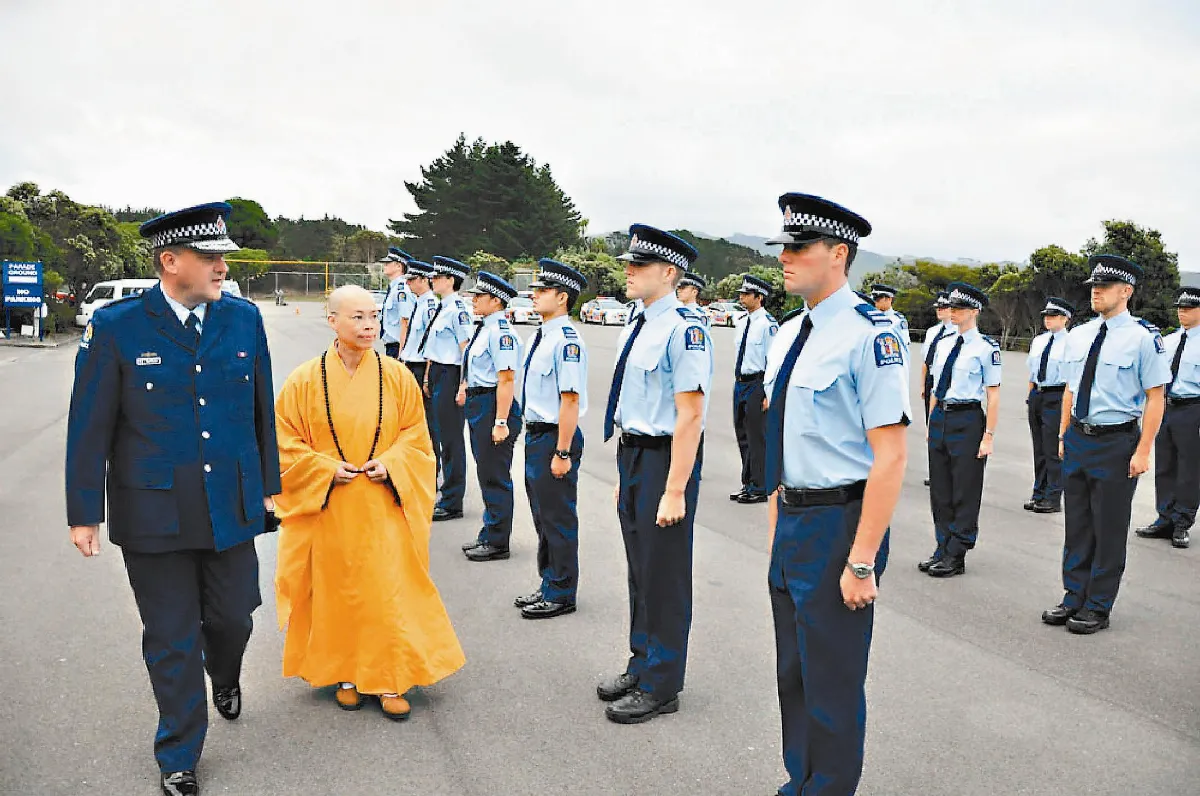 看佛光山比丘尼寫佛教史
