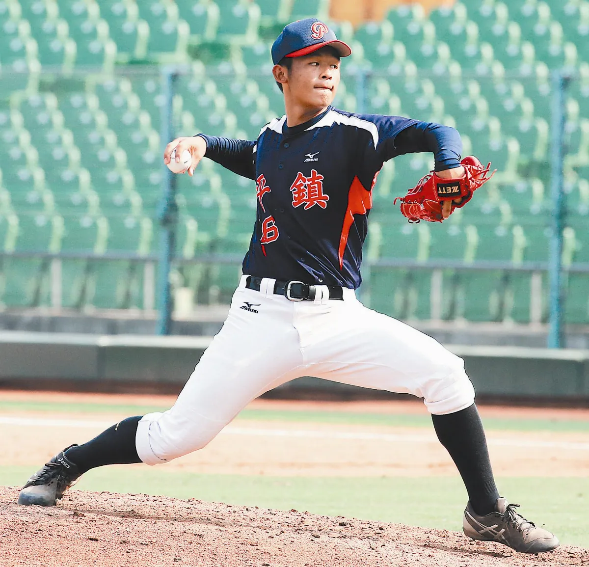 黑豹旗 平鎮首支2 冠隊伍