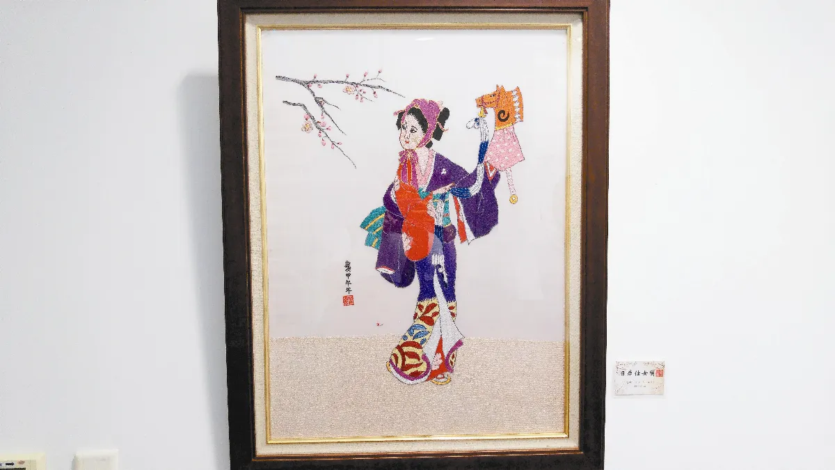 機器刺繡+鋁罐創作 母子聯展 作品剛柔並濟