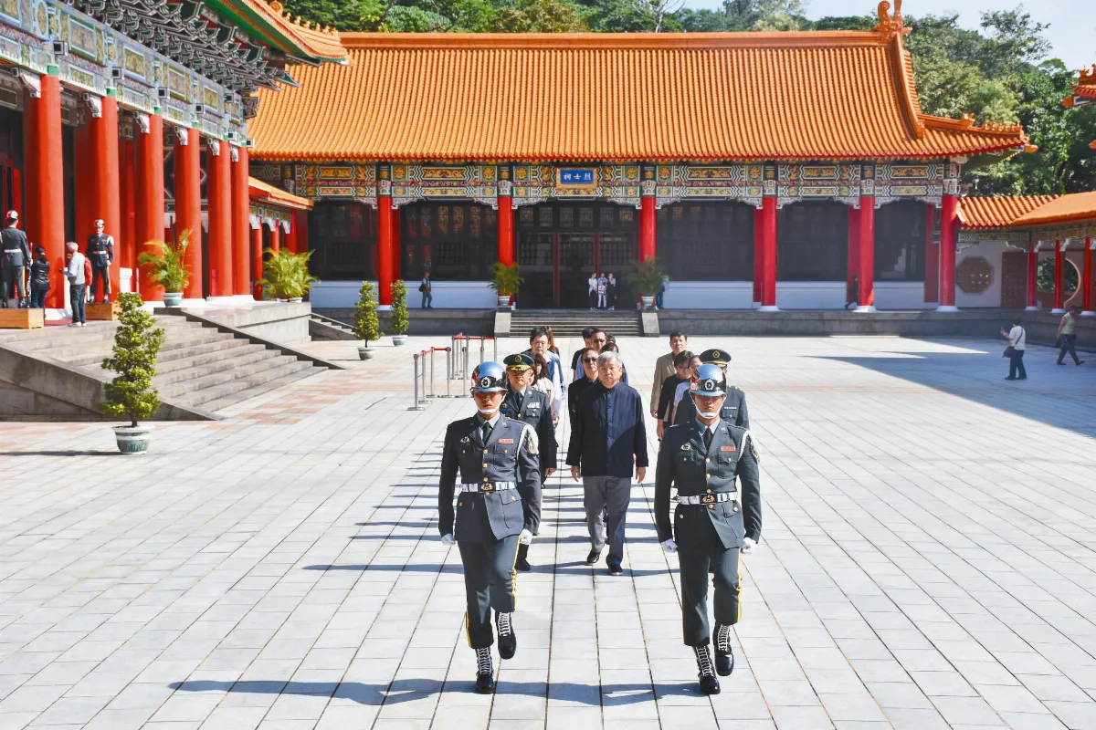 國軍李師謙戰死78年 後代終於找到他… 「原來外公入忠烈祠」 遺族感動哭
