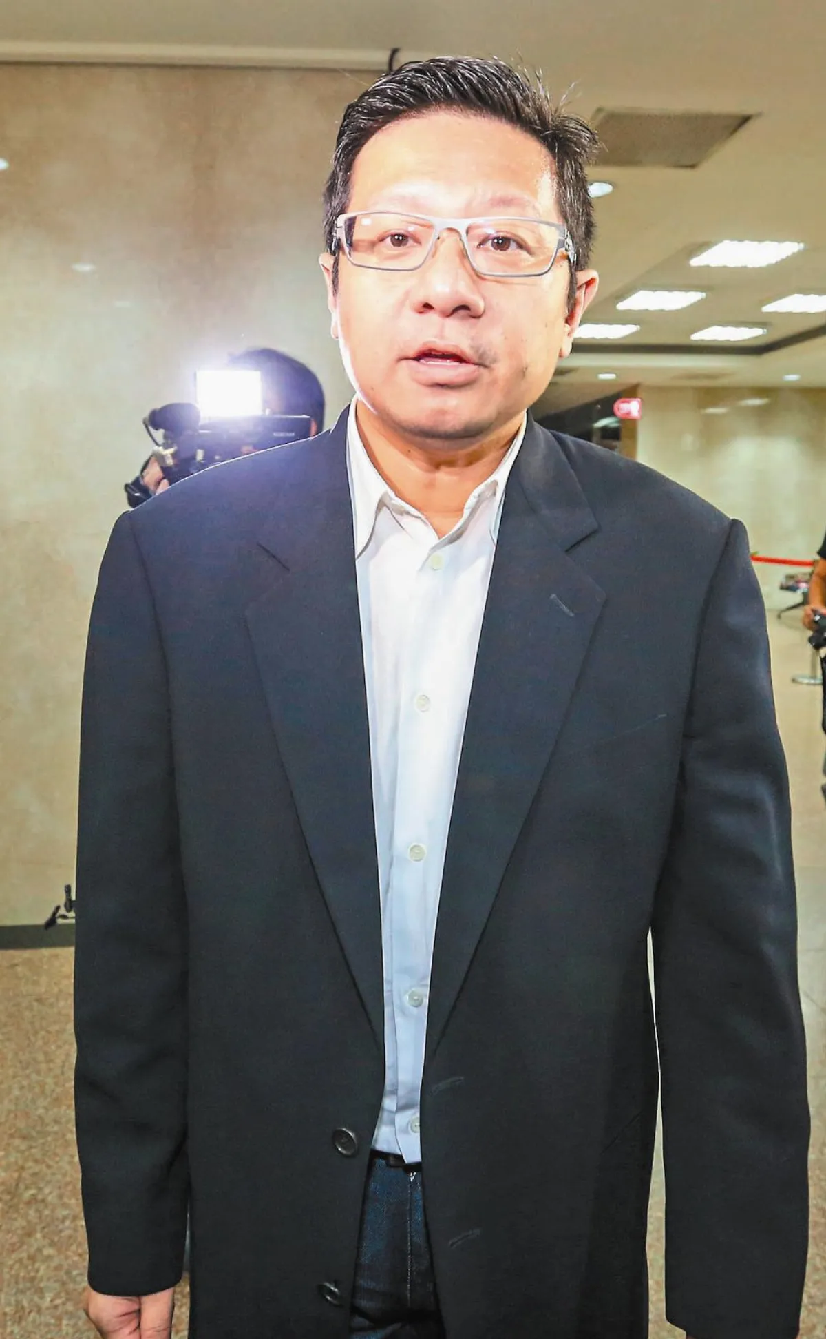 涉內線交易 興航董座交保境管