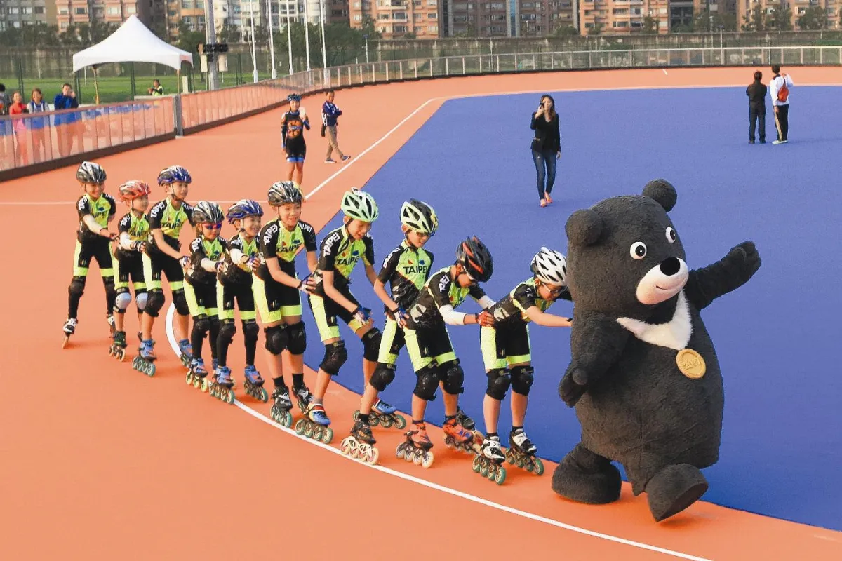 世大運溜冰場 柯P視察