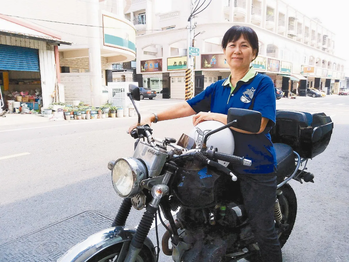 阿嬤騎野狼 盧惠芬做超級就服員