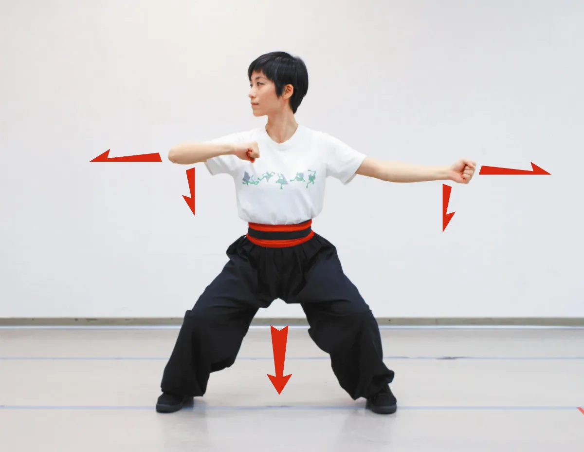 練身也練心 由下而上，全身擰旋