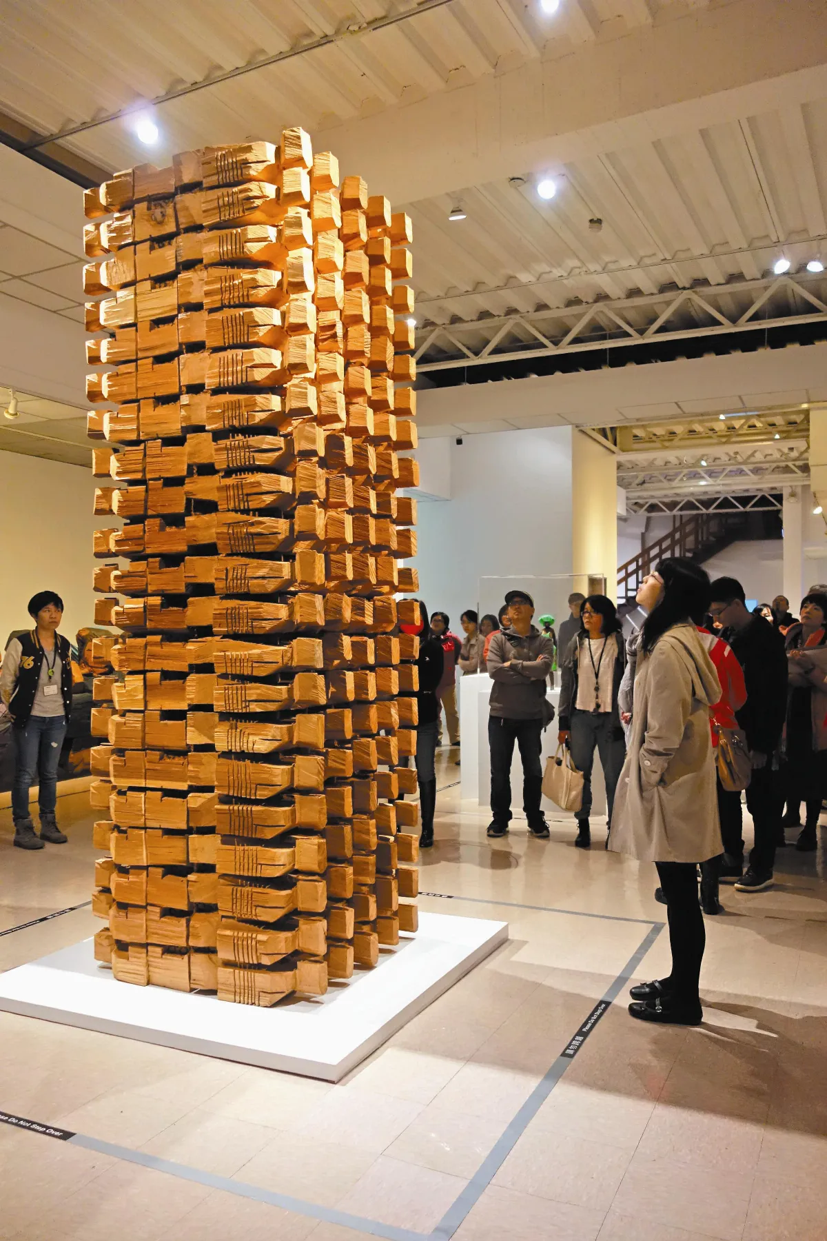 朱銘典藏展 3米高方正人間吸睛