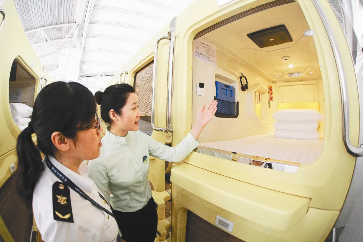 桃機第二航廈 將蓋膠囊旅館
