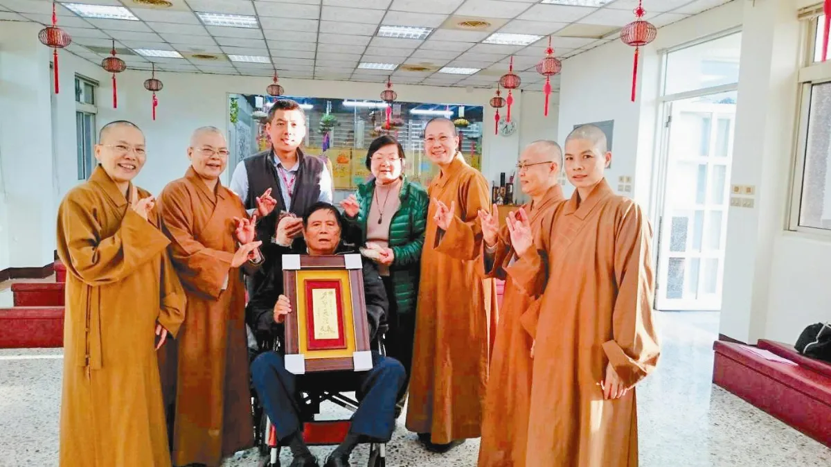 黃英吉84歲生日 許來生三大願