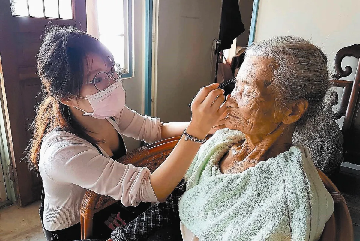 金婚阿嬤拍婚紗 真歹勢！