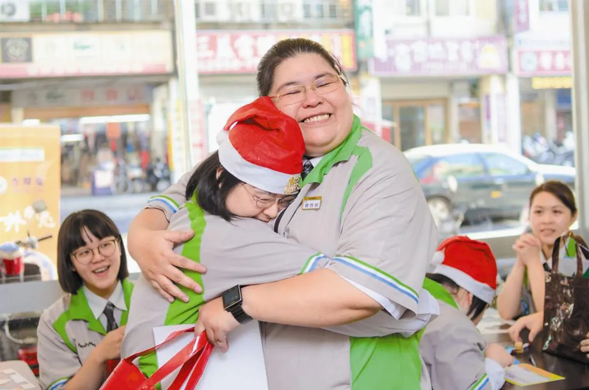 唐寶職場體驗：打領帶好帥