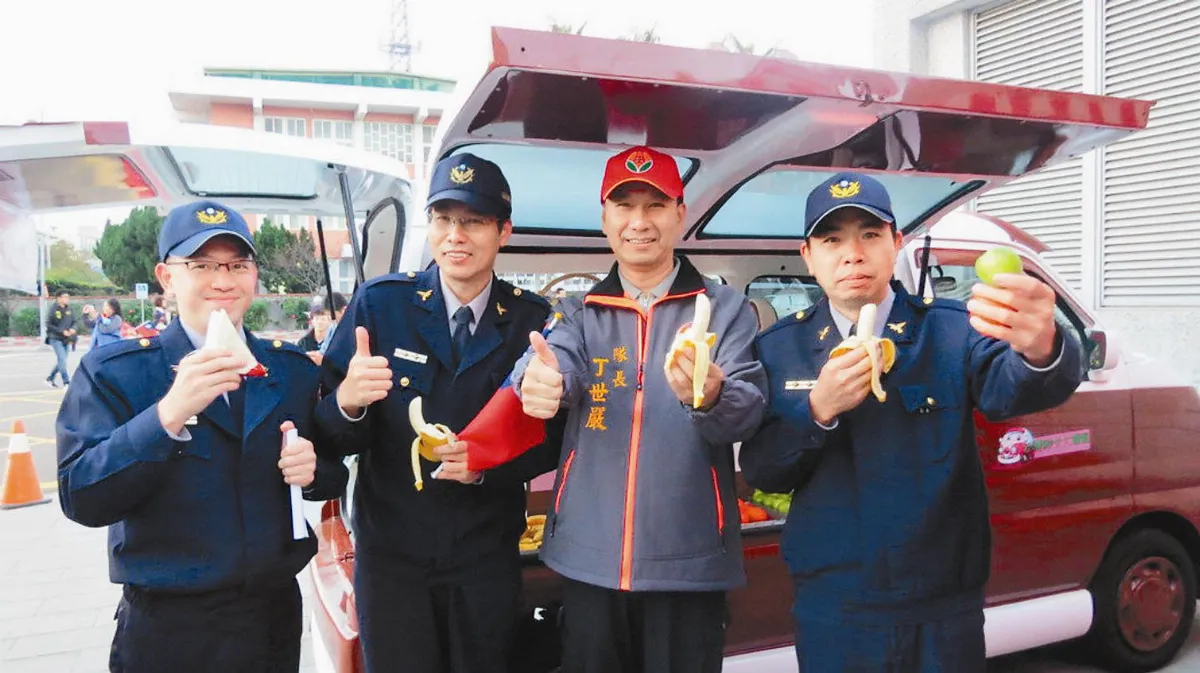 讓警有尊嚴 苗栗行動補給站啟用