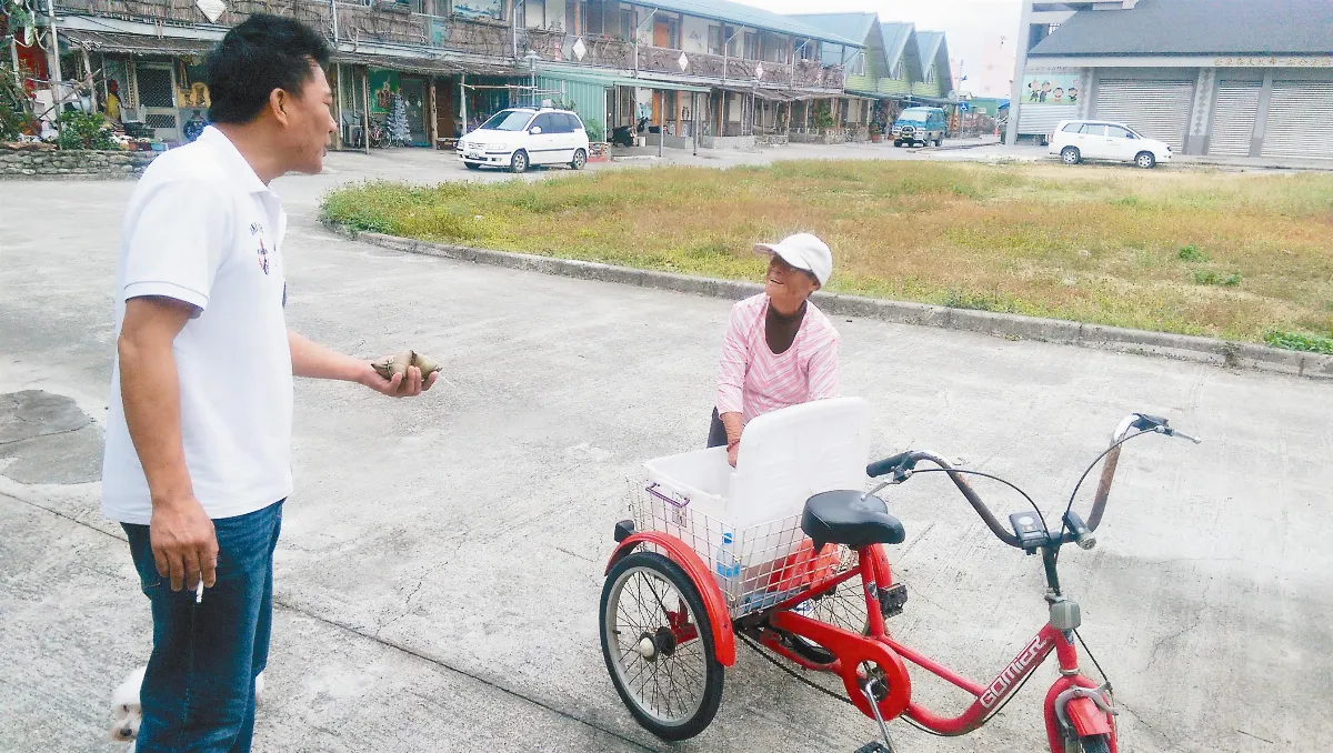 南迴最勇阿嬤 繞地球一圈賣粽子