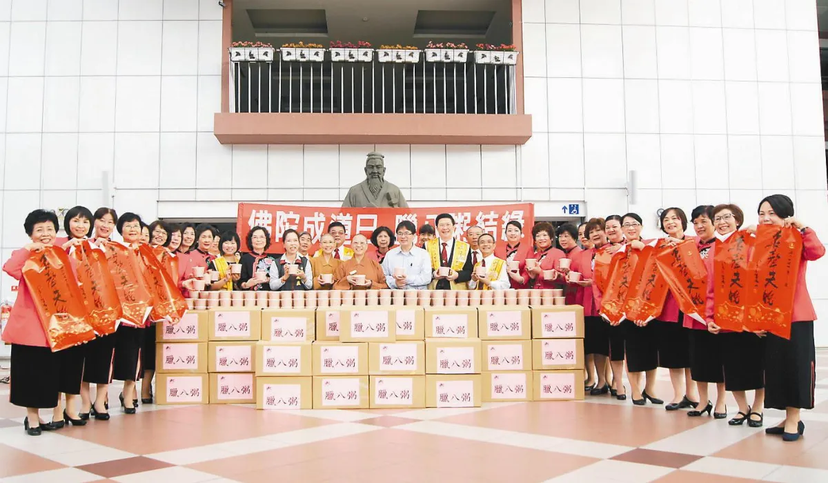 200萬碗臘八粥 結緣5大洲